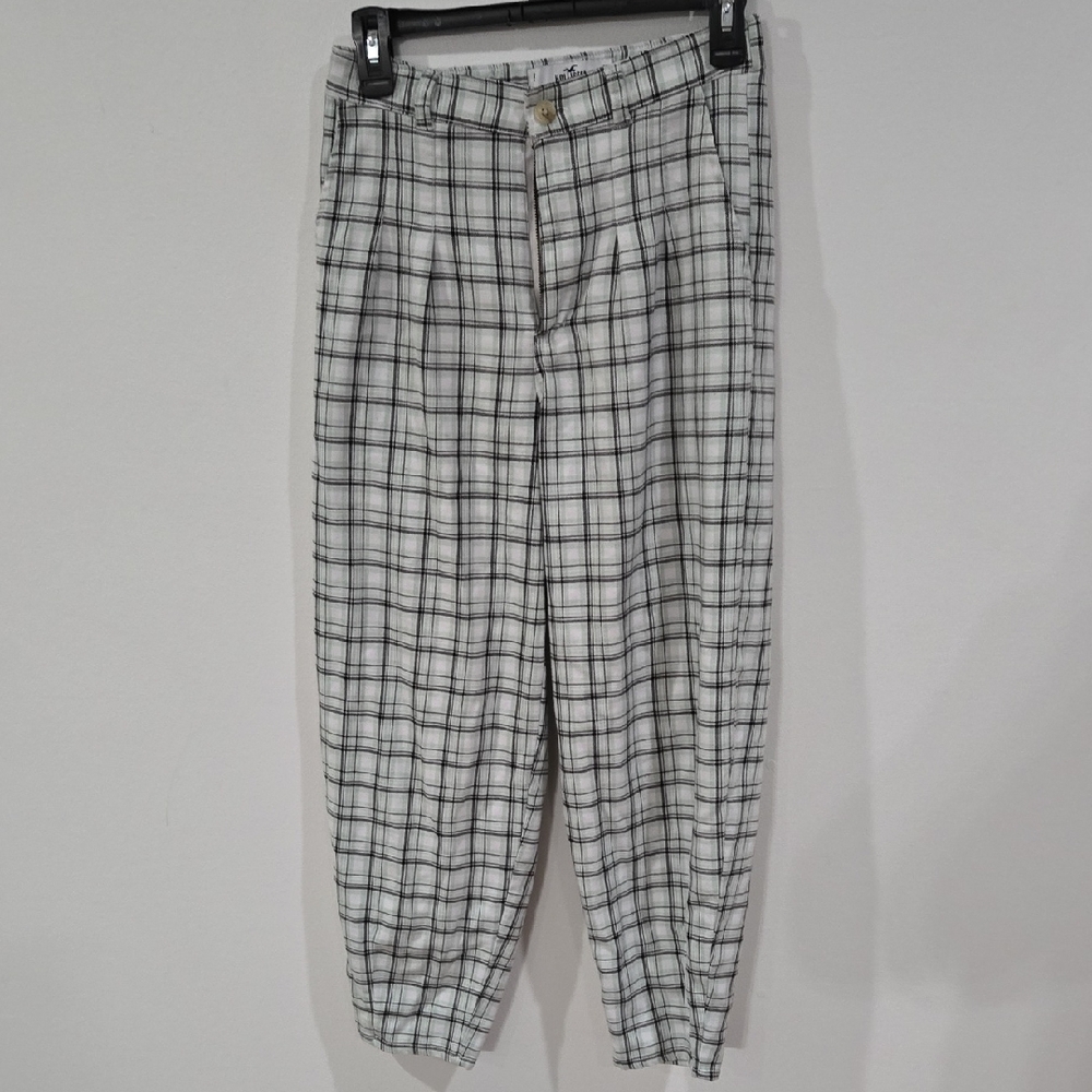 Hollister Sz Small  Women's Green Black White Ultra High Rise Plaid Pants
